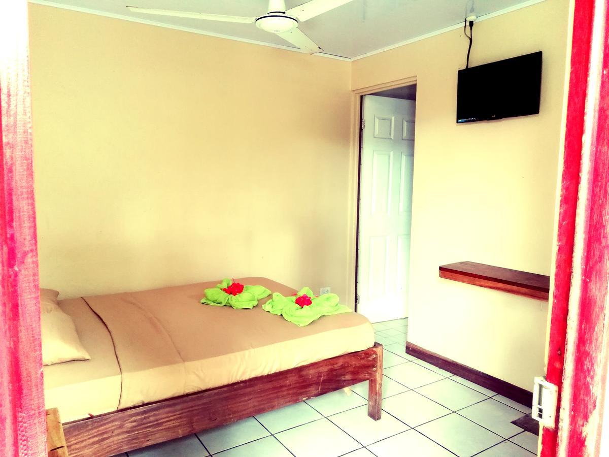Hotel El Jardin Jacó Buitenkant foto