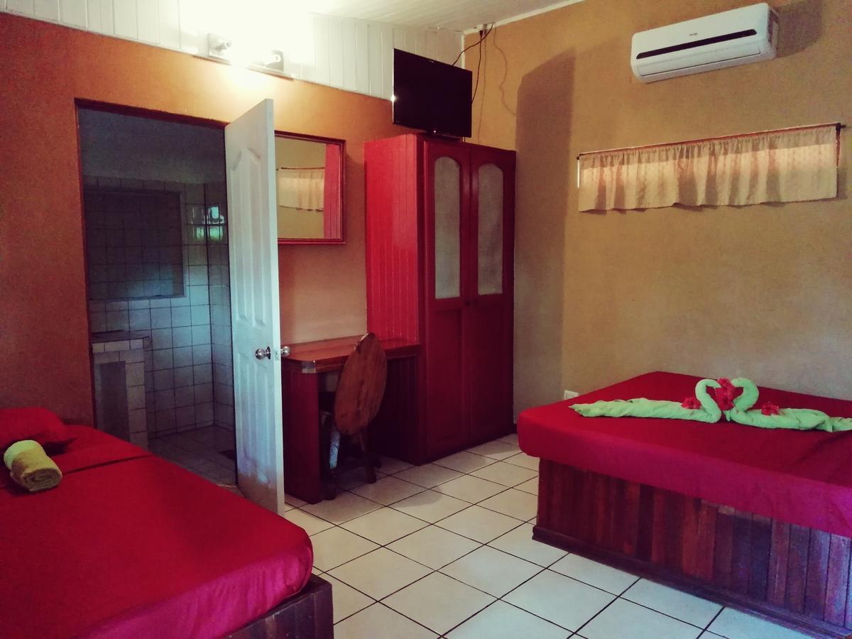 Hotel El Jardin Jacó Buitenkant foto