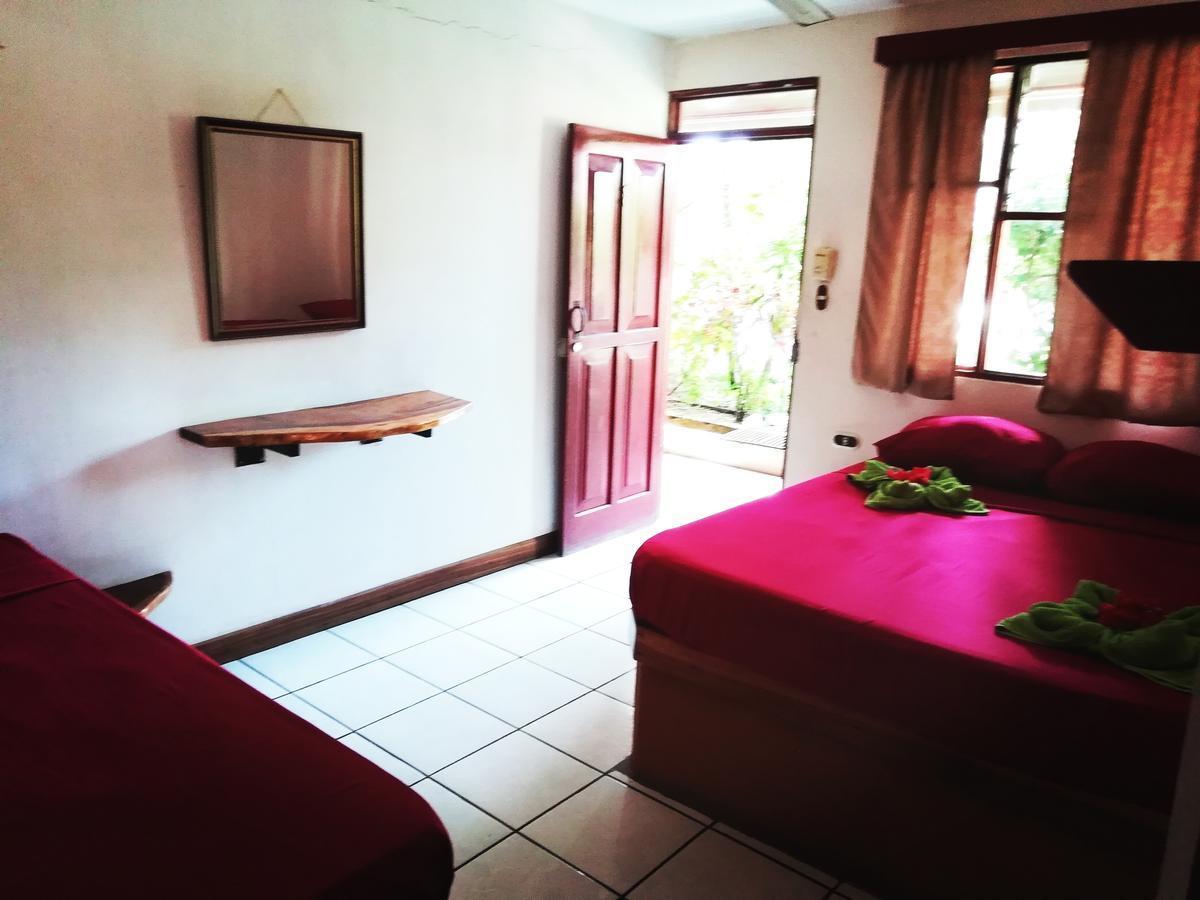 Hotel El Jardin Jacó Buitenkant foto